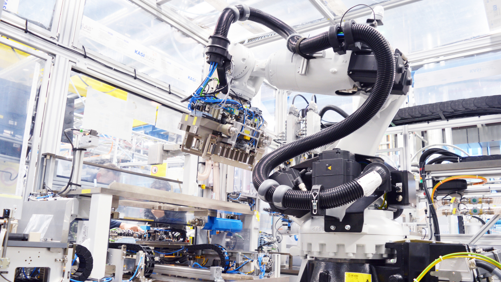 Bosch dostarcza wyposażenie fabryczne do produkcji akumulatorów. Obiecujące nowe pole działalności warte setki milionów