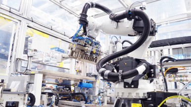 Bosch dostarcza wyposażenie fabryczne do produkcji akumulatorów