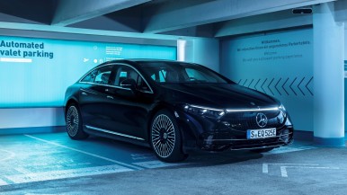 Światowa premiera: system parkowania bez kierowcy firm Bosch i Mercedes-Benz dop ...